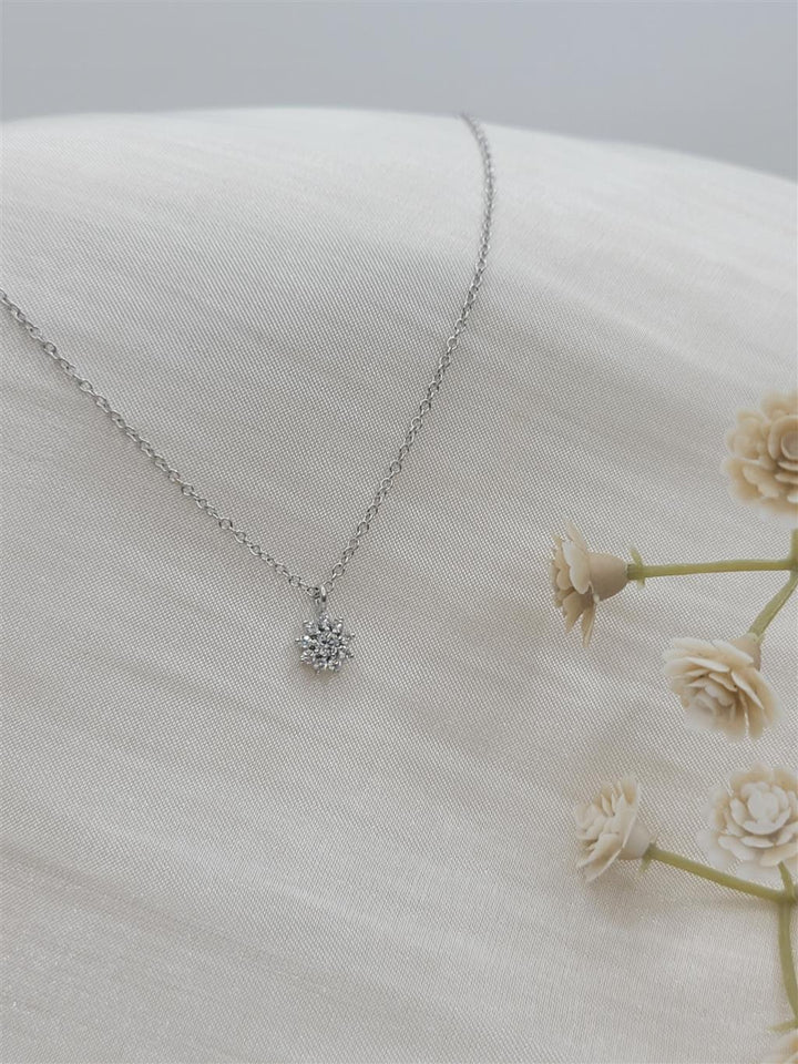 14K White Gold "Gabriel & Co." Snowflake Diamond Necklace