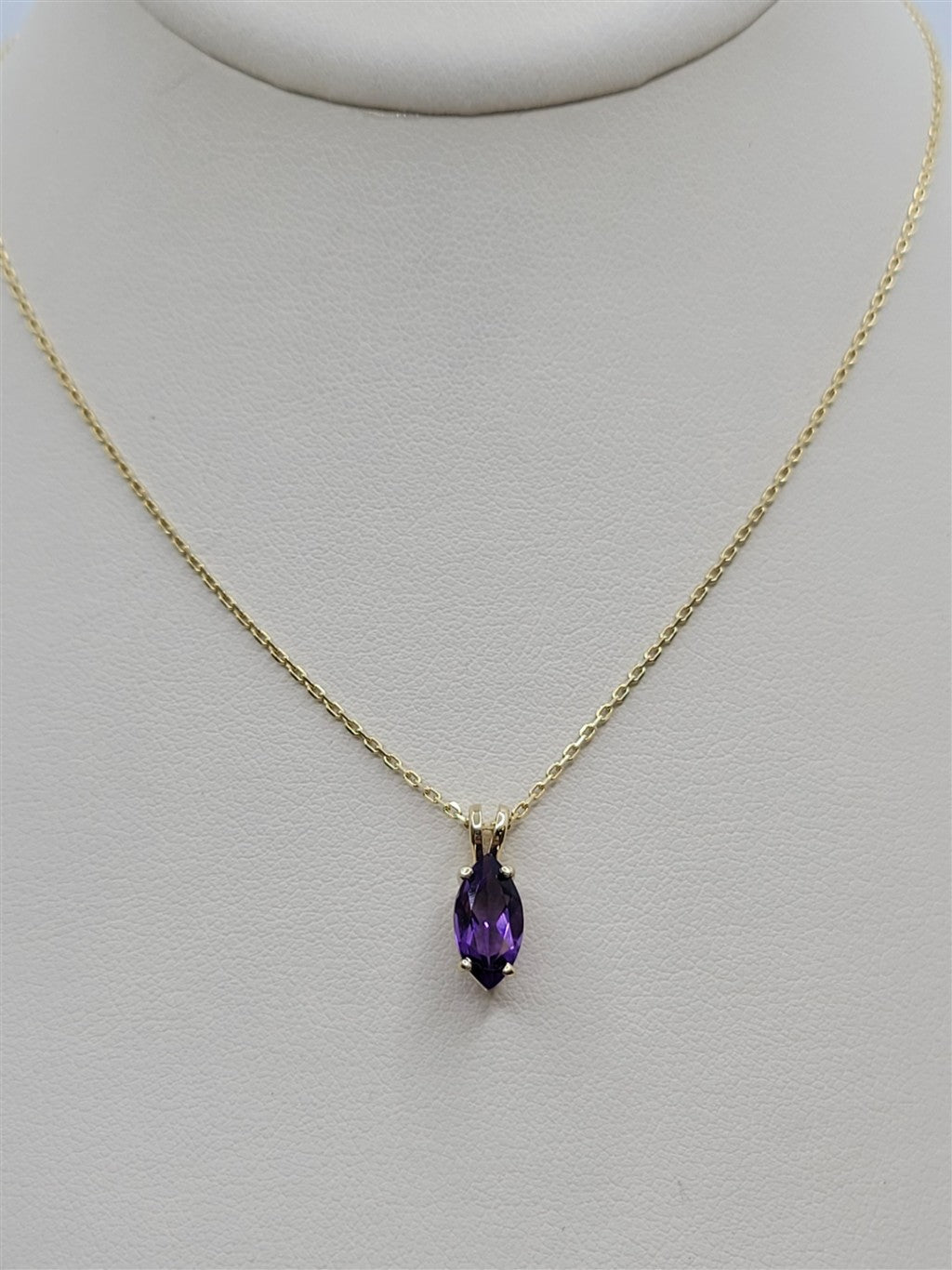 14K Yellow Gold Amethyst Solitaire Pendant
