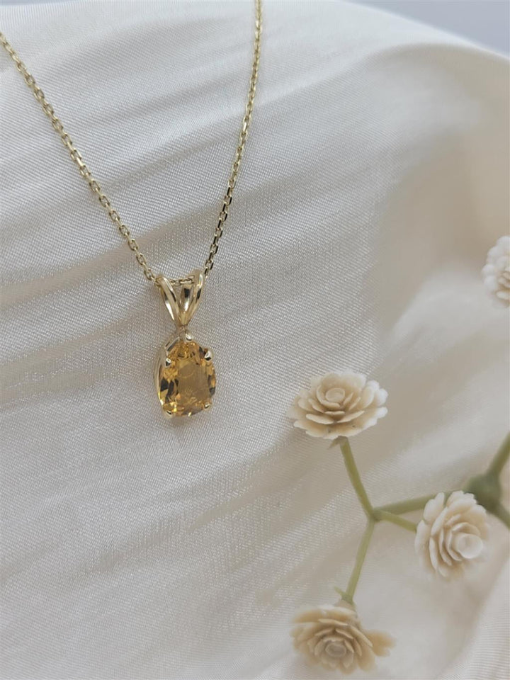 14K Yellow Gold Ctw Pear Cut Solitaire Citrine Gemstone Necklace