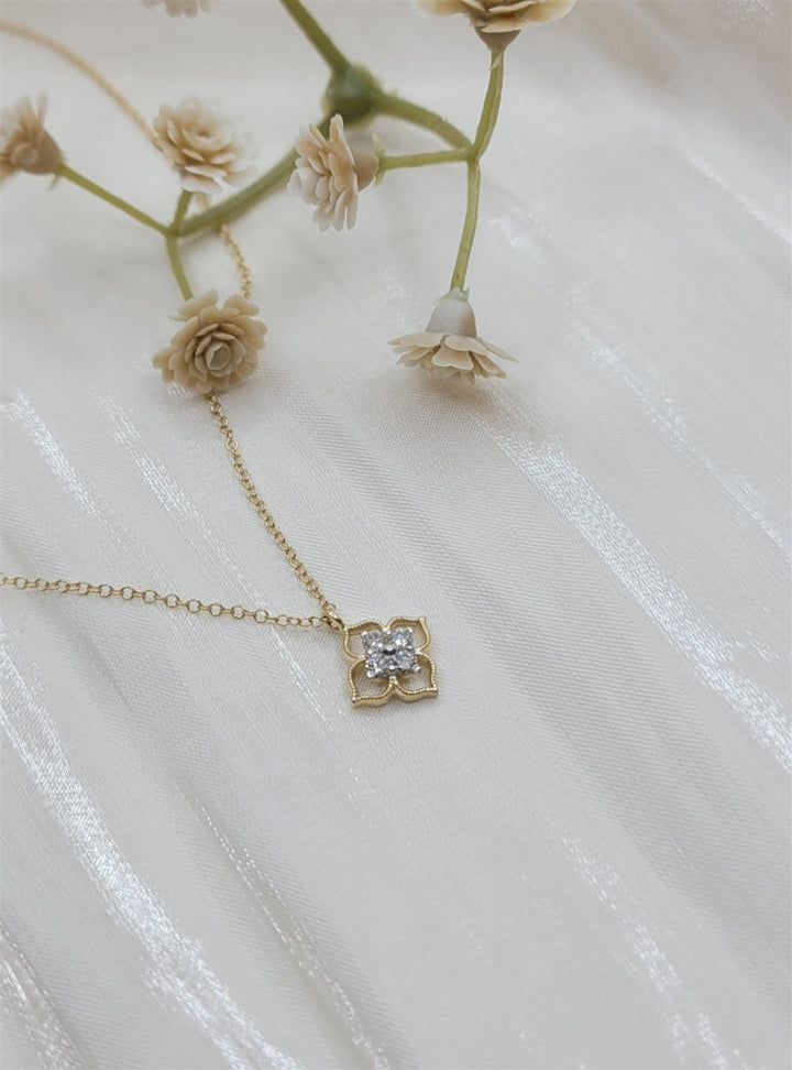 14K Yellow Gold 0.12 ctw Round cut Gabriel & Co. Diamond Necklace