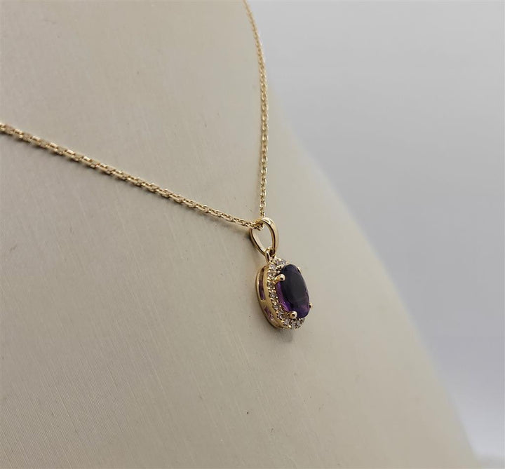 14K Yellow Gold Diamond and Oval cut Amethyst Gemstone Necklace