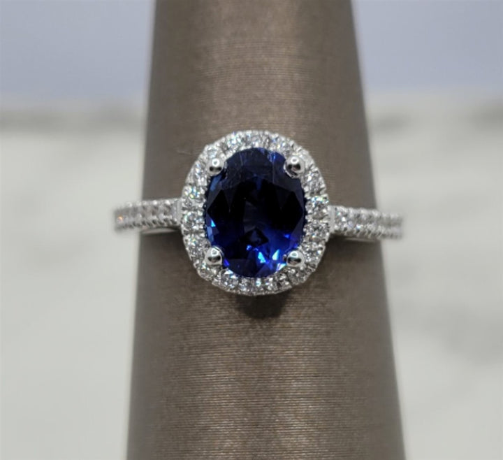 18K White Gold Classic Sapphire & Diamonds Gemstone Ring