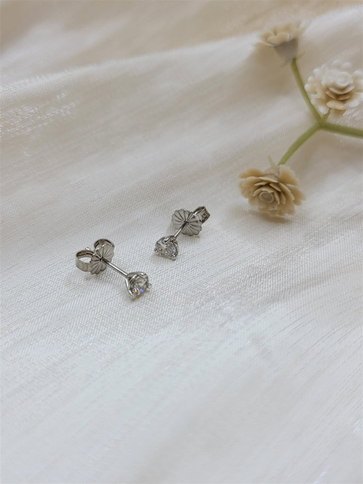 14K White Gold 0.30 Twt Round Cut Diamond Stud Earrings
