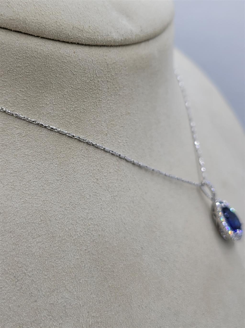 18K White Gold 2.49 ctw Pear Cut Sapphire Gemstone & Diamond Necklace