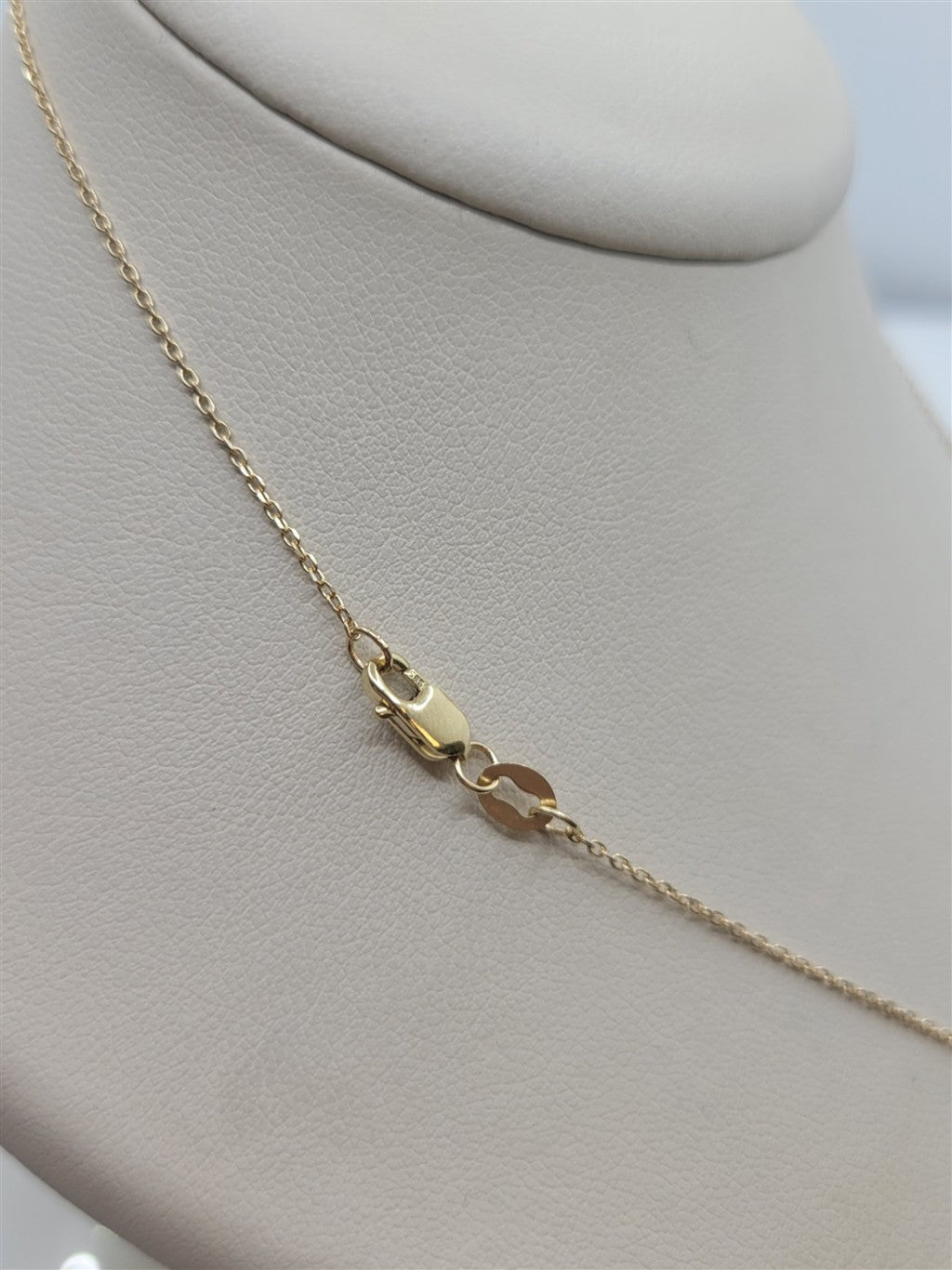14K Yellow Gold Aquamarine Solitaire Necklace