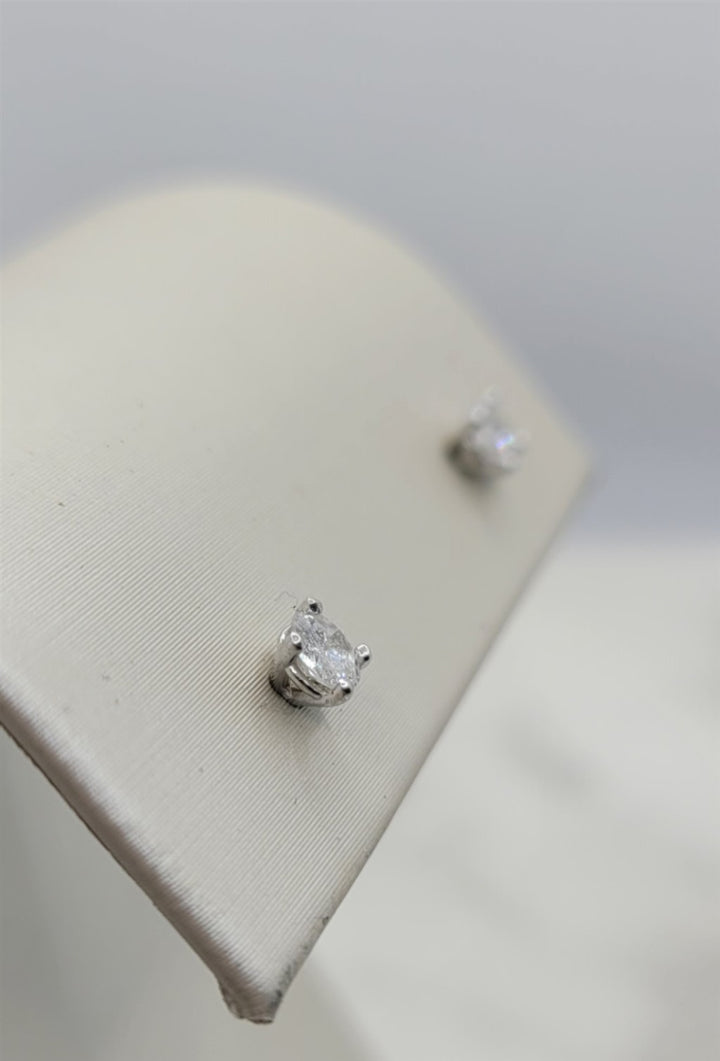 14K White Gold 0.27 ctw Round cut Diamond Stud Earrings