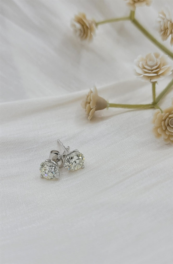 14K White Gold 1.50 Twt Round Cut Diamond Stud Earrings