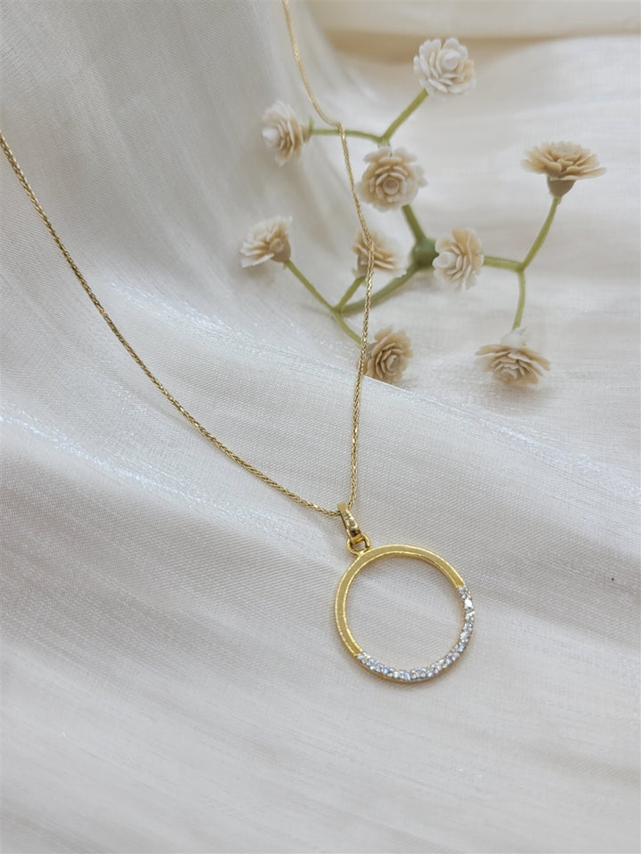 14K Two-Tone Gold 0.15 ctw Round cut Diamond Necklace