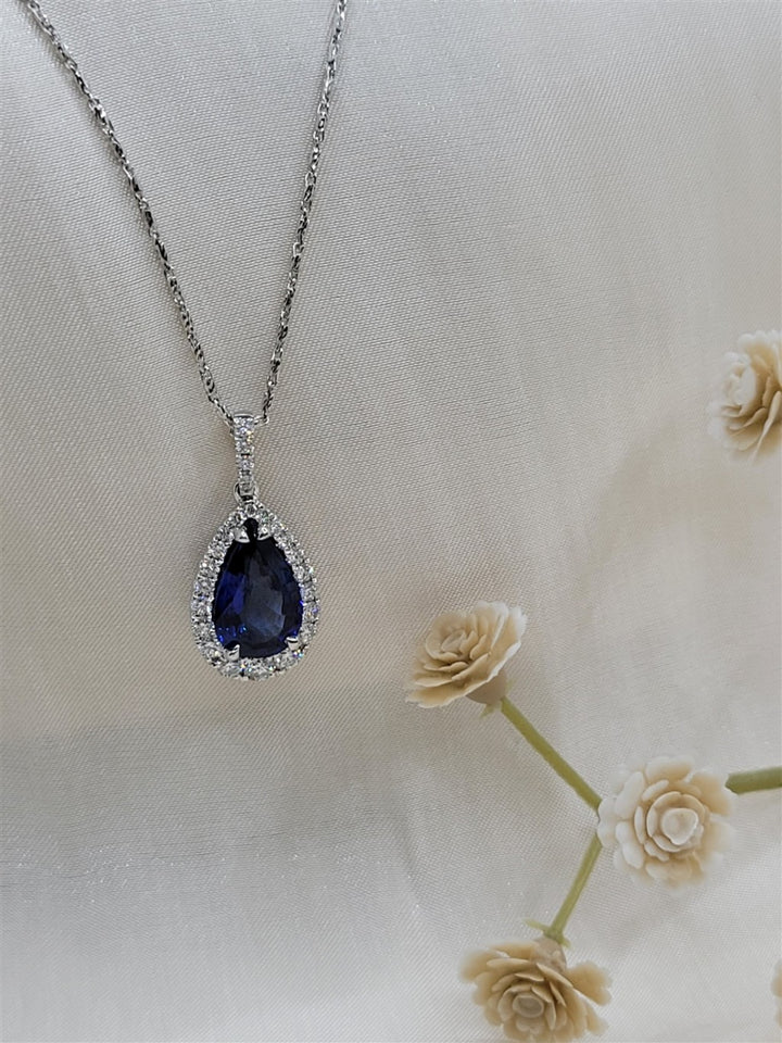 18K White Gold Pear Cut Sapphire Gemstone & Diamond Necklace