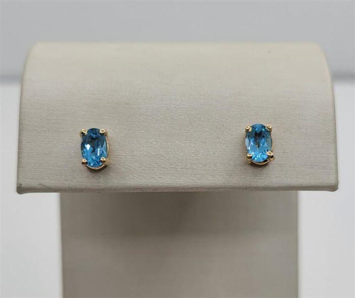 14K Yellow Gold Blue Topaz Solitiare Stud Earrings