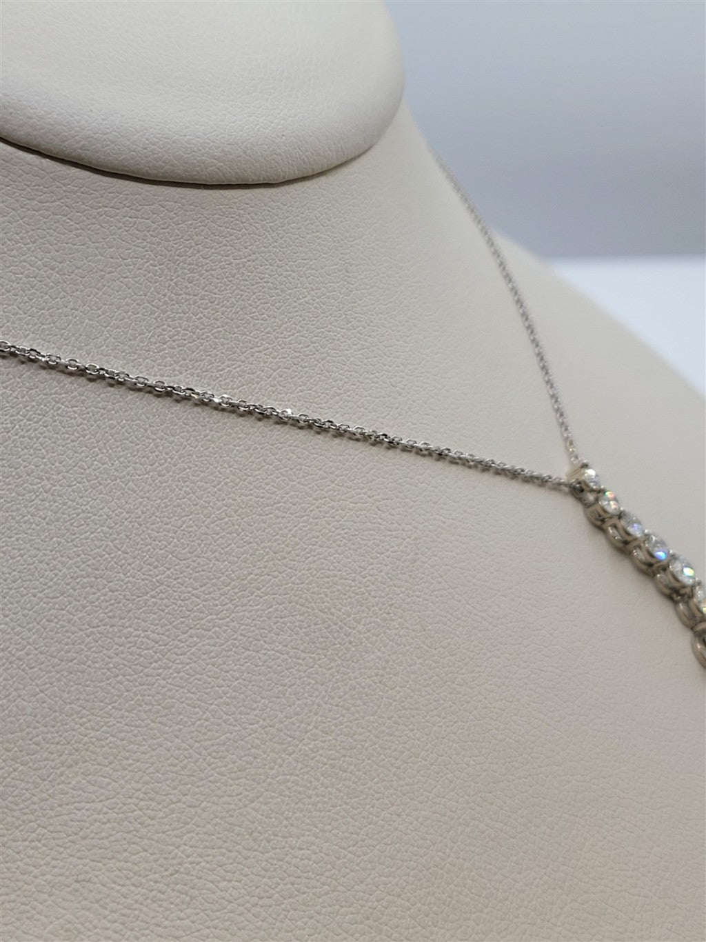 16.5" 14K White Gold 7-Stone Diamond Journey Pendant Necklace