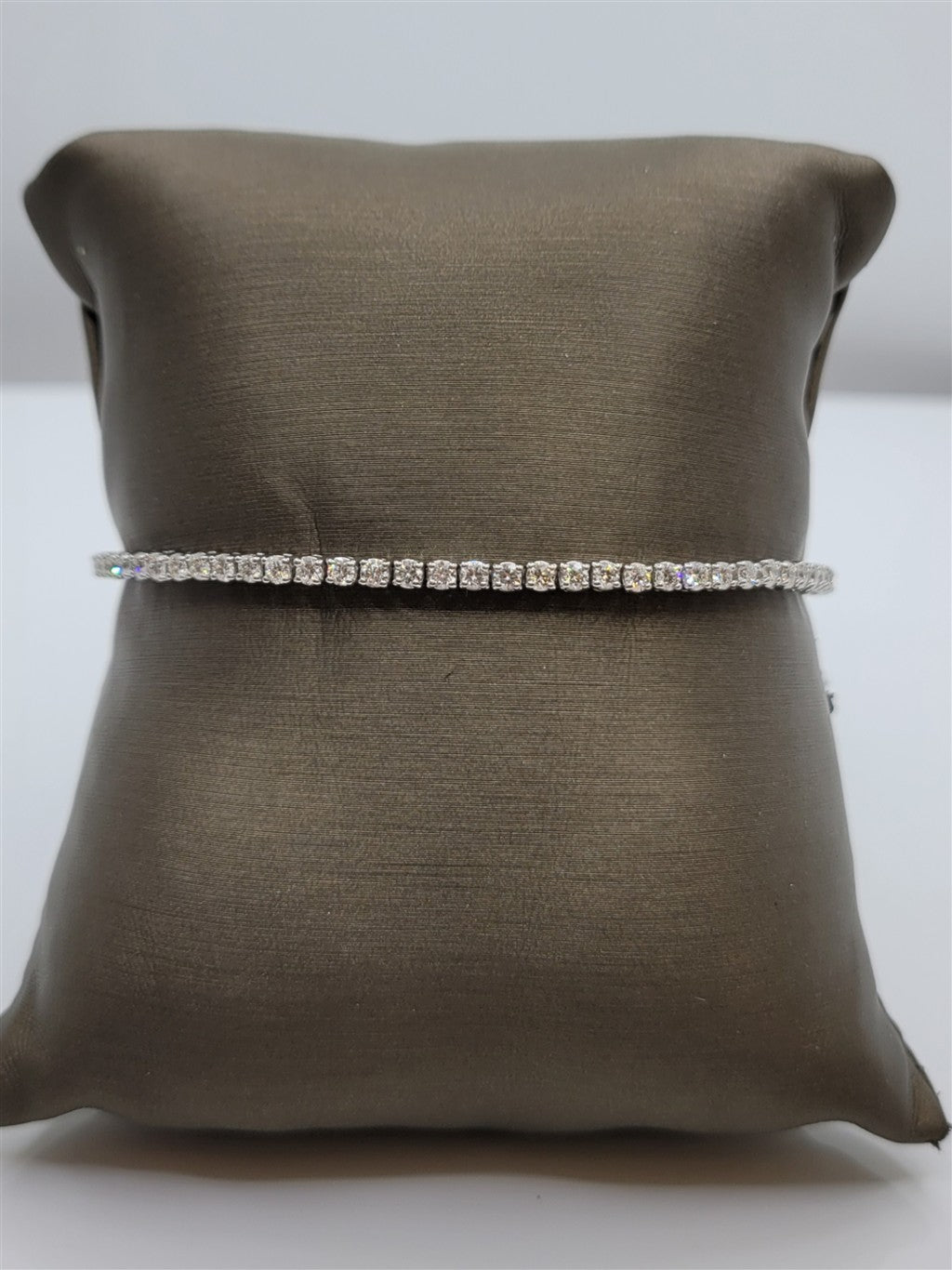 7" 14K White Gold 3 Ct Diamond Tennis Bracelet