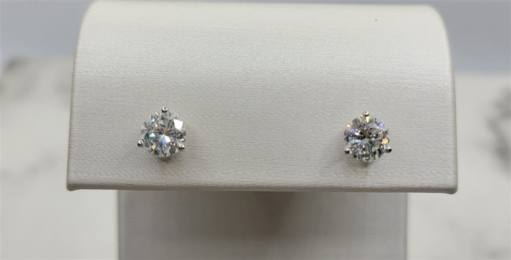 14K White Gold 1.50 Twt Round Cut Diamond Stud Earrings