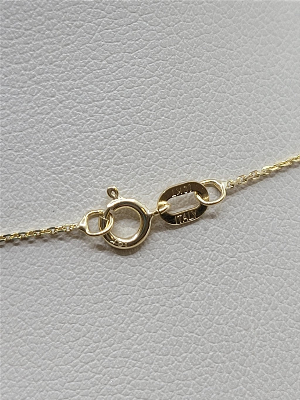 18" 10K Yellow Gold Polished Cross Necklace