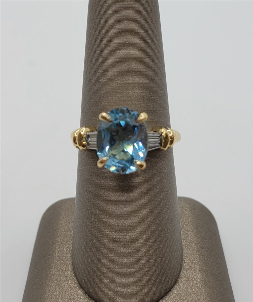 18K Yellow Gold Blue Topaz & Diamond Fashion Gemstone Ring