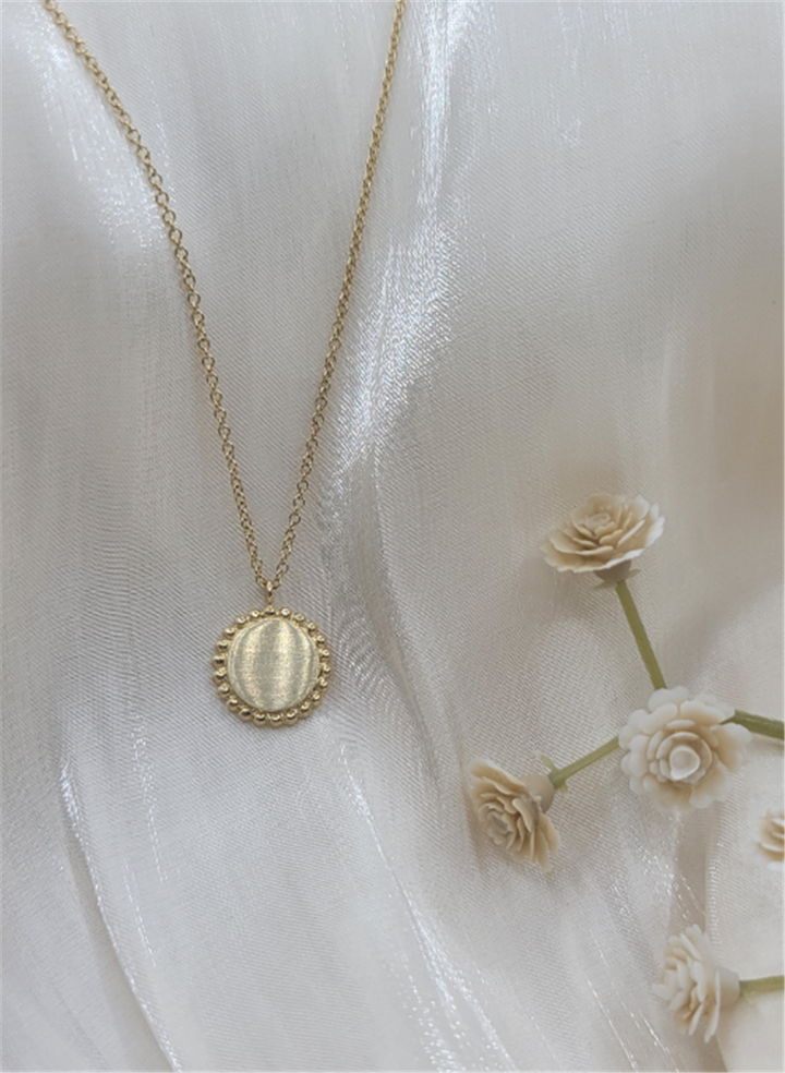 14K Yellow Gold Round Pendant Necklace With Bujukan Bead Frame
