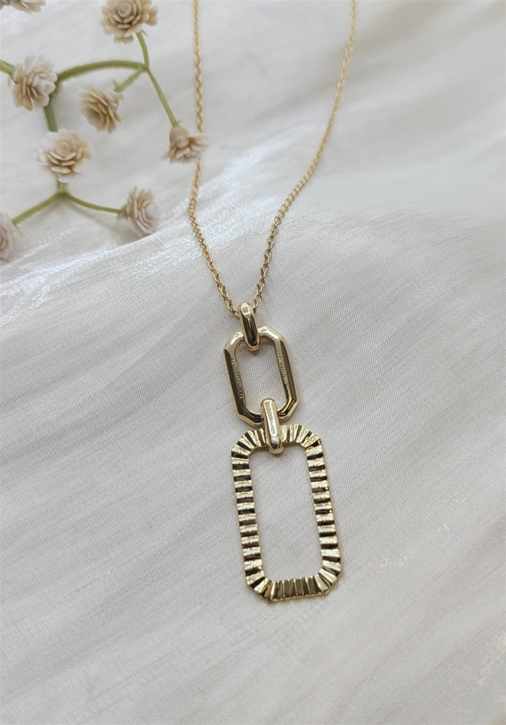14K Yellow Plain Gold Diamond Cut Link Pendant Necklace